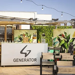 Vandrerhjem Generator, Rom