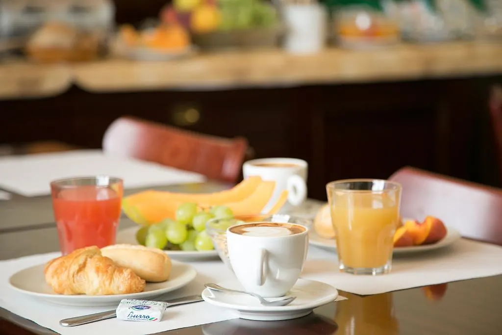 Hotel Trastevere Rome